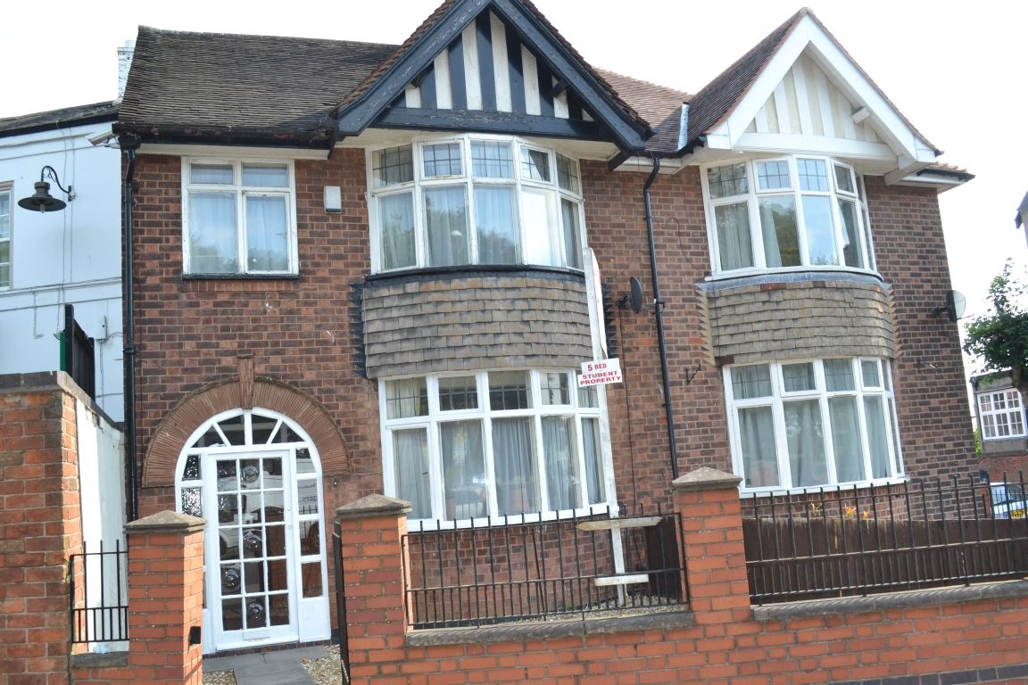 4 bed student house to rent on London Road, Leicester, LE2 1ND StuRents