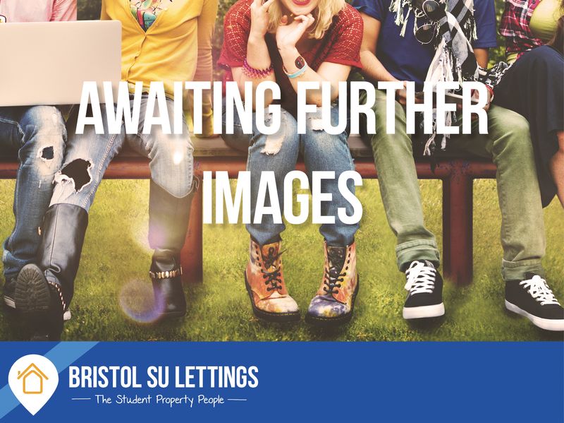 4 bed student house to rent on Tyndalls Park Road, Bristol, BS8 1PY