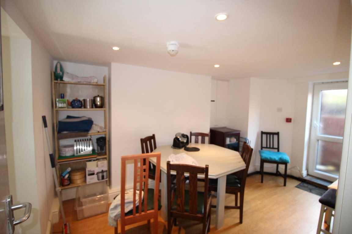 5 bed student house to rent on Upper Kent Road, Manchester, M14 5DH
