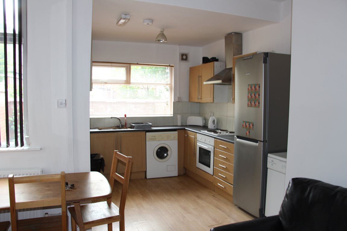 3 bed student house to rent on Eston Street, Manchester, M13 0FF StuRents
