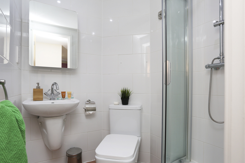 Premier Luxe Studio Tallis Court student 2 bed flat to rent on Parham