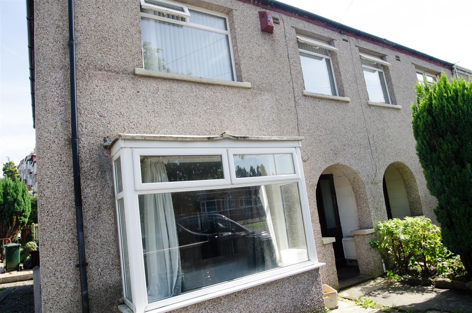 8 bed student house to rent on Willow Lane, Lancaster, LA1 5SG StuRents