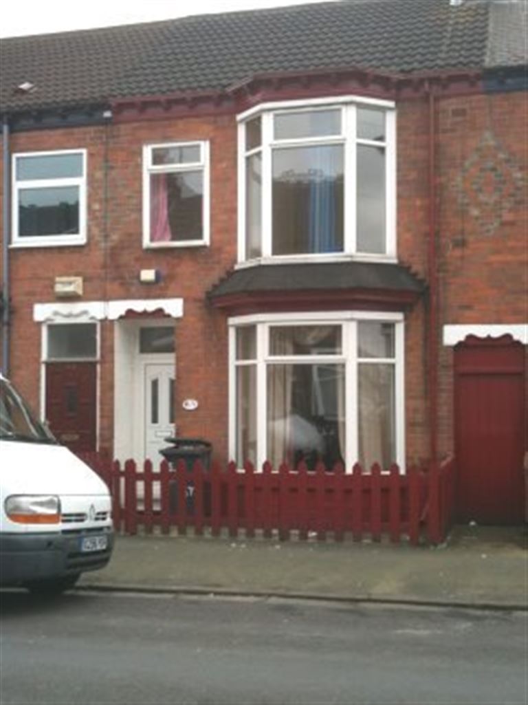 3 bed student house to rent on Edgecumbe Street, Hull, HU5 2EX StuRents