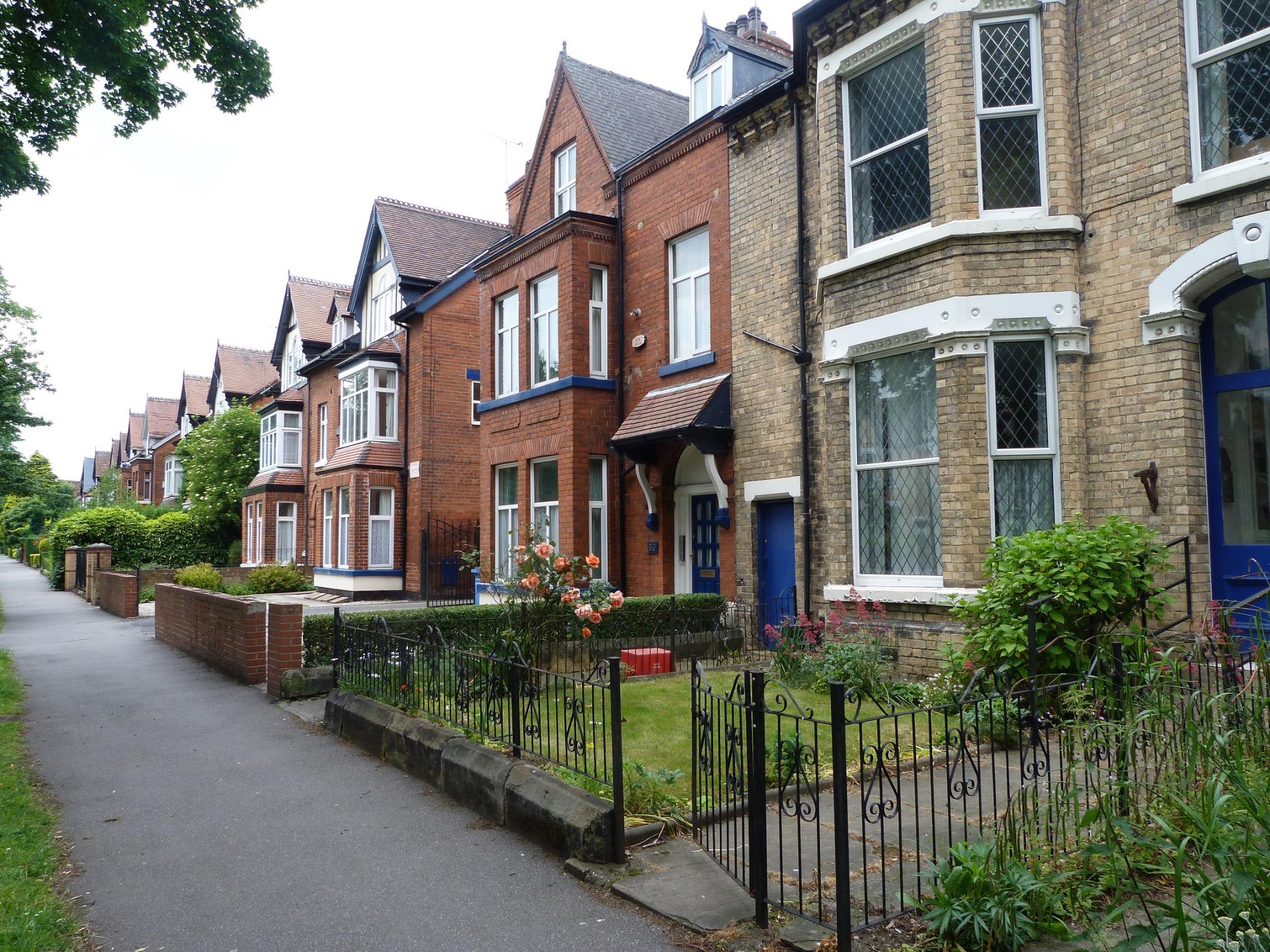 8 bed student house to rent on Westbourne Avenue, Hull, HU5 3HR StuRents