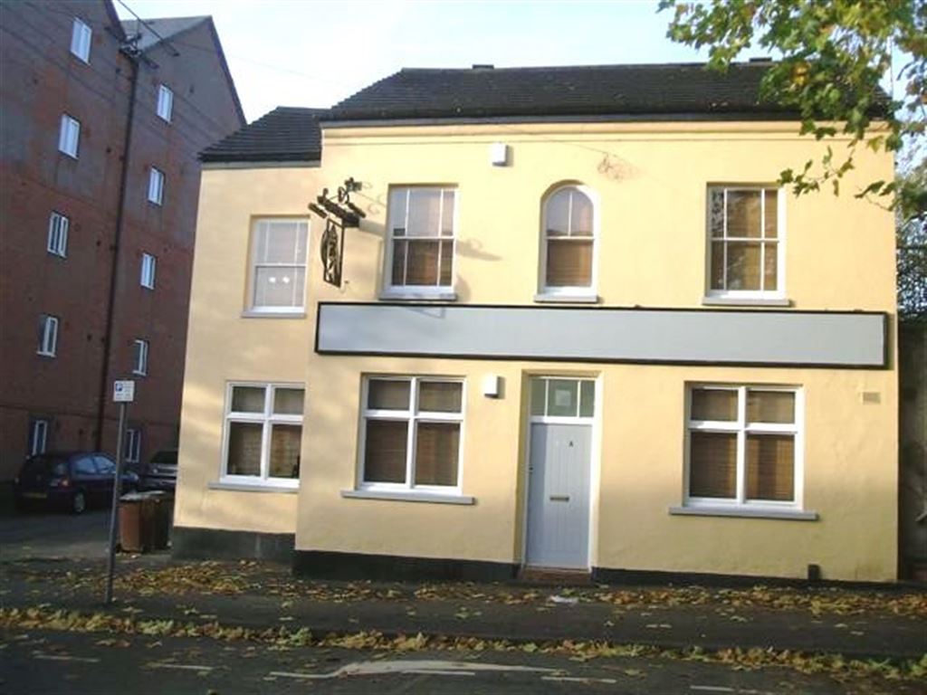 6 bed student house to rent on North Sherwood Street, Nottingham, NG1