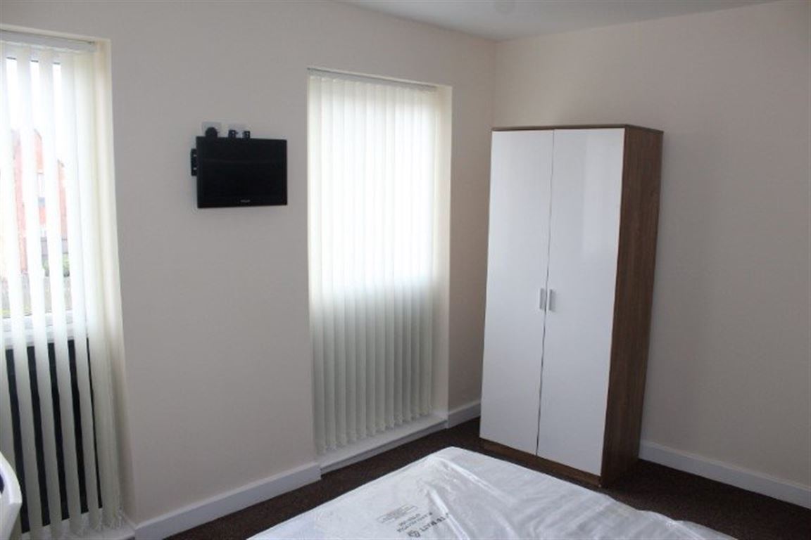 7 bed student house to rent on Vauxhall Road, Liverpool, L3 6BL StuRents