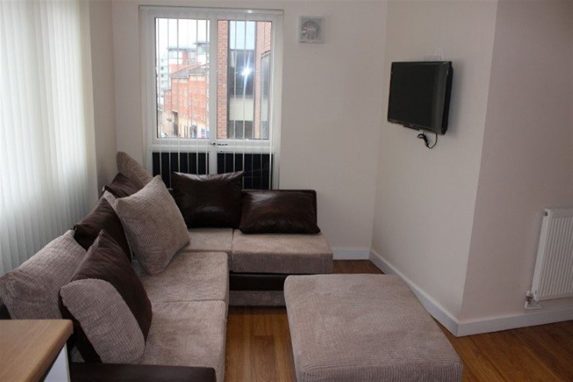 5 bed student house to rent on Vauxhall Road, Liverpool, L3 6BL StuRents
