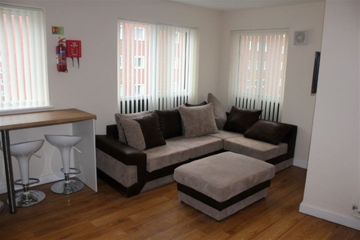 5 bed student house to rent on Vauxhall Road, Liverpool, L3 6BL StuRents