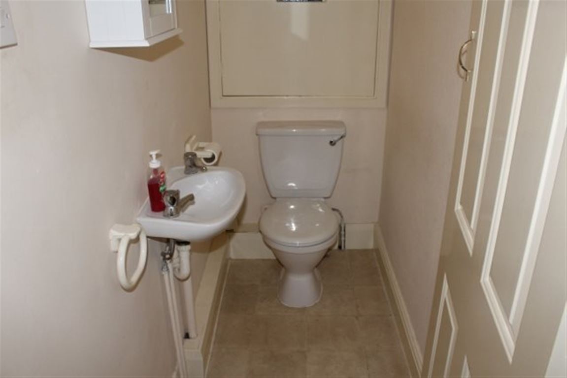 5 bed student house to rent on Weardale Road, Liverpool, L15 5AU StuRents