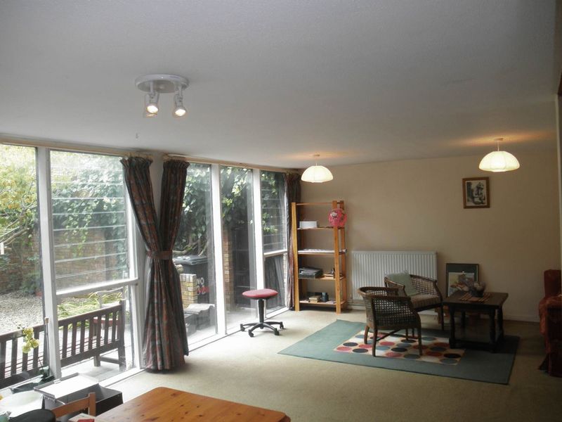 1 bed student house to rent on High Kingsdown, Bristol, BS2 8EW StuRents