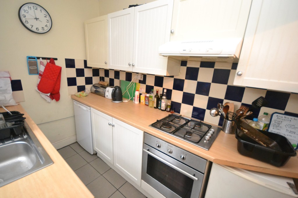 4 bed student house to rent on Harcourt Street, Derby, DE1 1PW StuRents