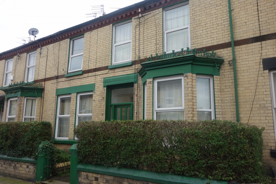 Student studio flat to rent on Hawarden Avenue, Liverpool, L17 2AJ