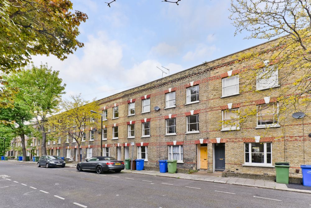 4 bed student house to rent on Henshaw Street, London, SE17 1PD StuRents