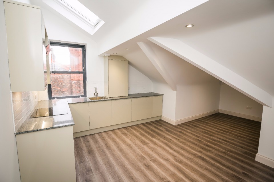 2 bed student house to rent on Livingston Drive North, Liverpool, L17