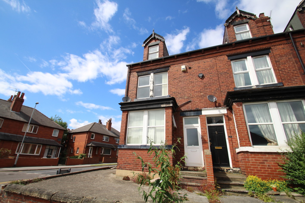 3 bed student house to rent on Ash Road, Leeds, LS6 3JF StuRents