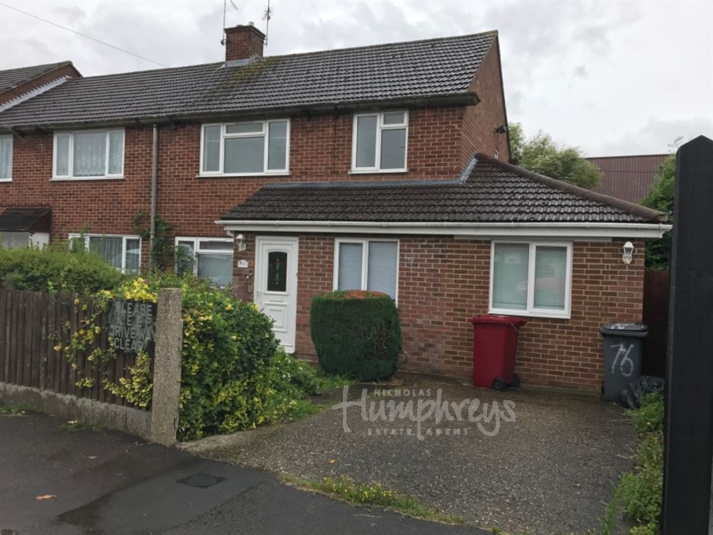 6 bed student house to rent on Home Farm Close, Reading, RG2 7TE StuRents