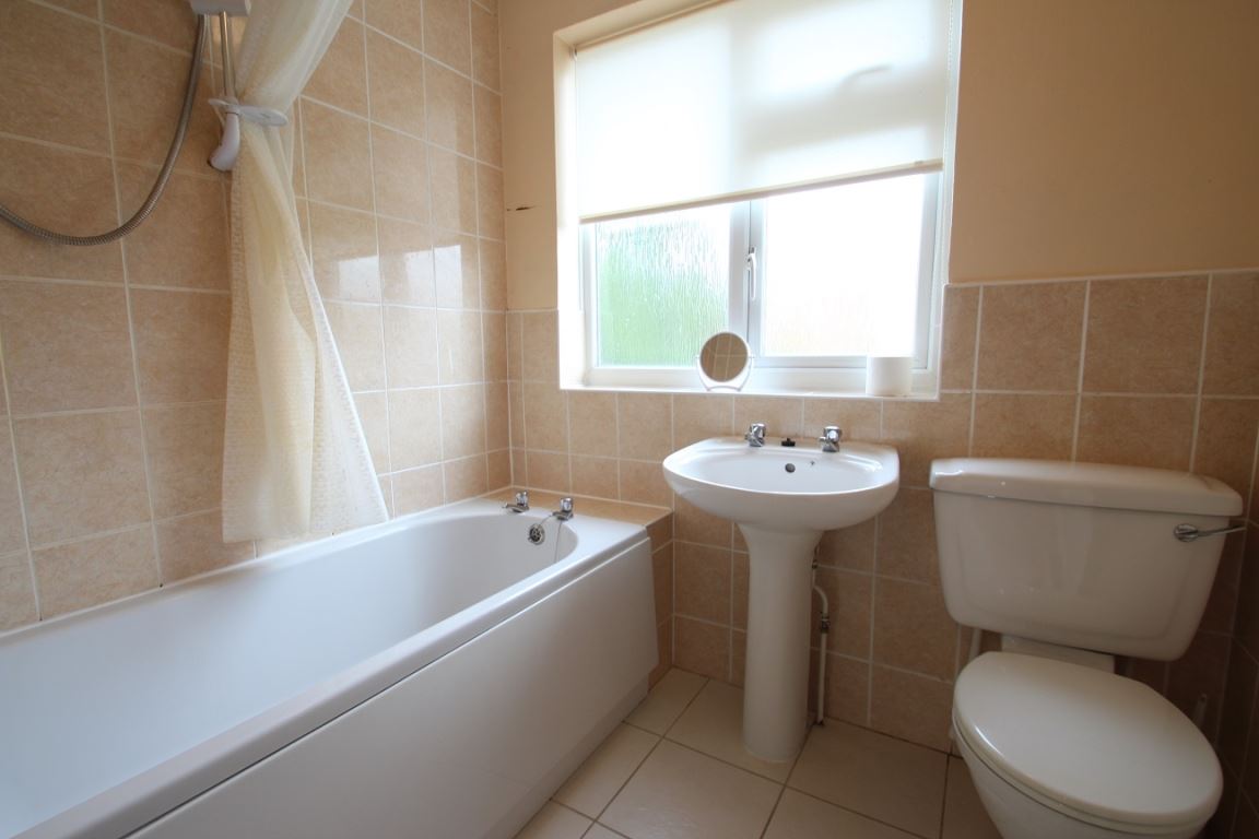 3 bed student house to rent on Greenhill Road, Leicester, LE2 3DN ...