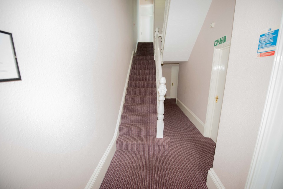 7 bed student house to rent on Roker Avenue, Sunderland, SR6 0HQ StuRents