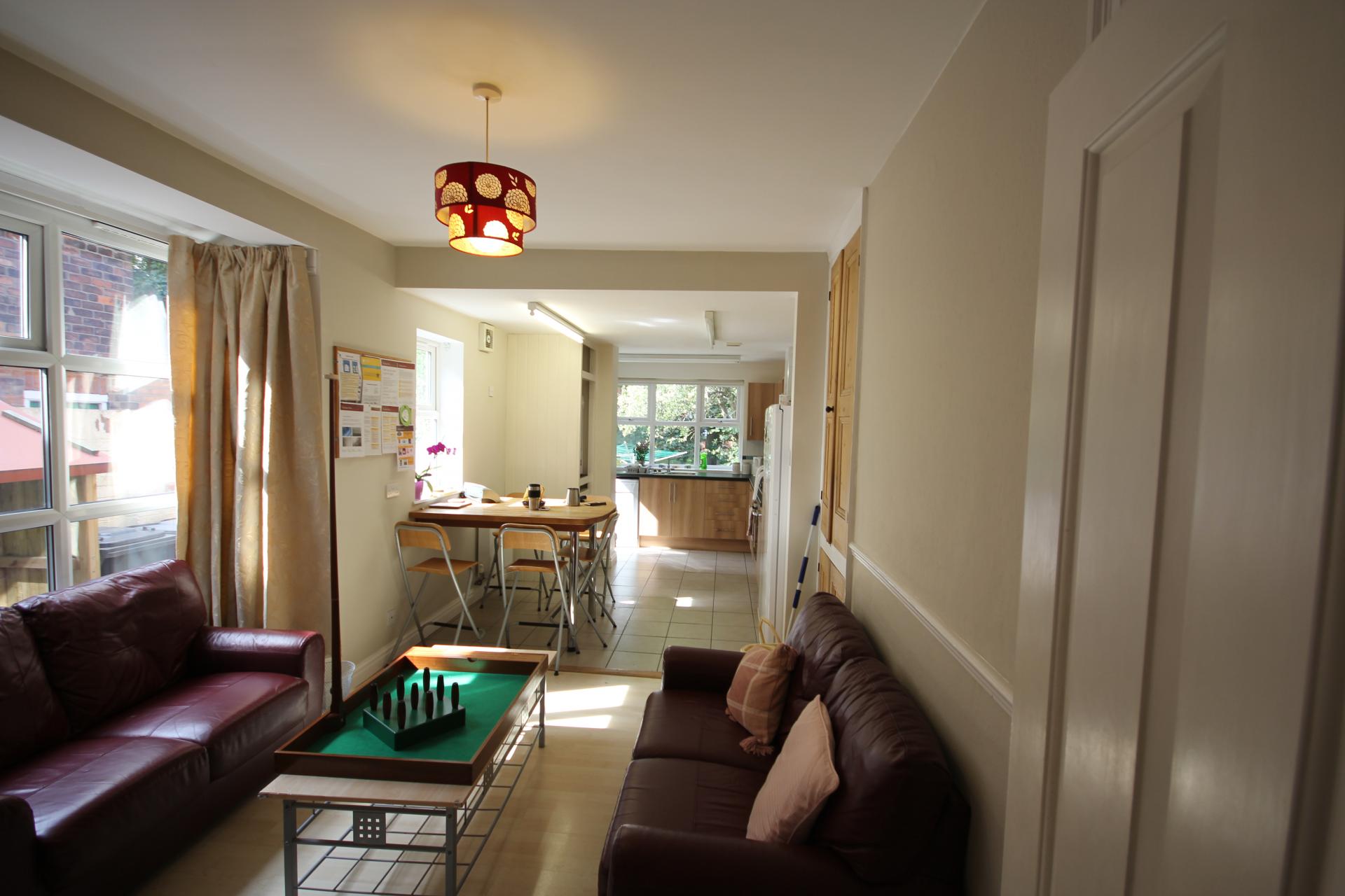 5 bed student house to rent on Cranbrook Avenue, Hull, HU6 7SR StuRents