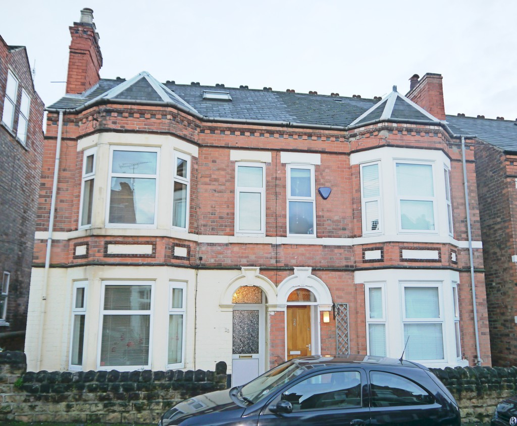 5 bed student house to rent on Dunlop Avenue, Nottingham, NG7 2BW
