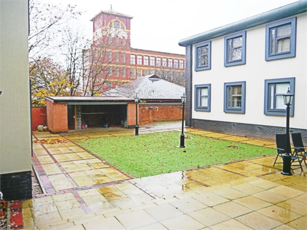 8 bed student house to rent on Ilkeston Road, Nottingham, NG7 3HB