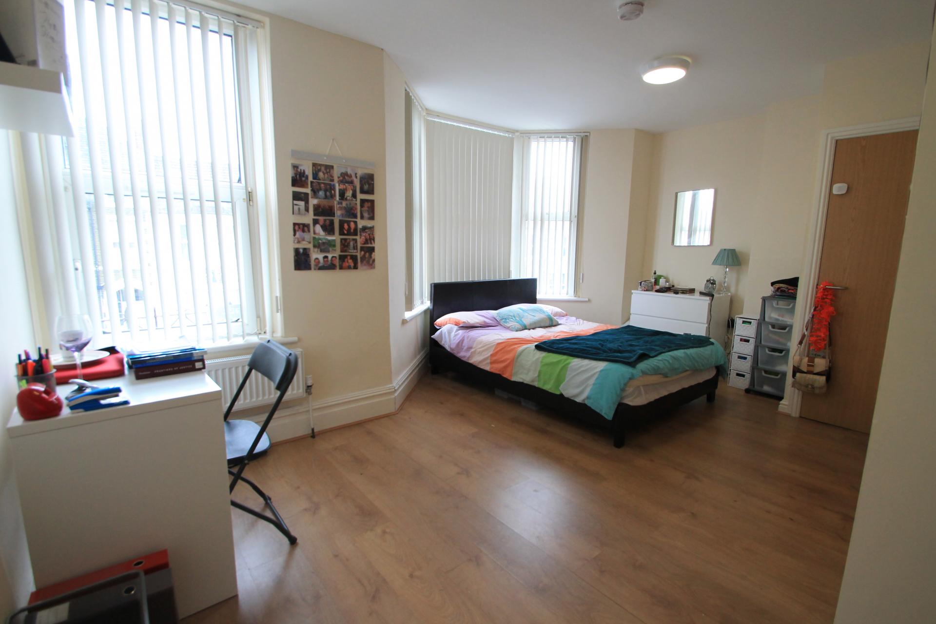 8 bed student house to rent on Colum Road, Cardiff, CF10 3EH | StuRents