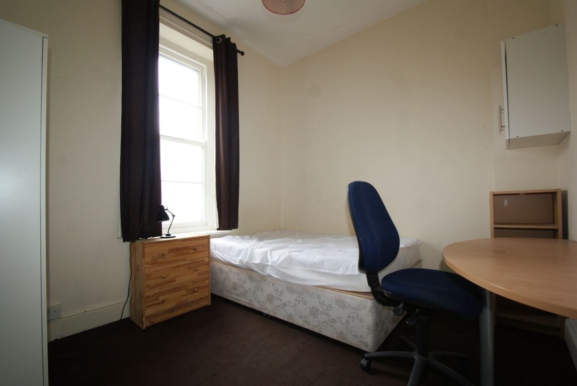 11 bed student house to rent on House, Bristol, BS8 2JU | StuRents