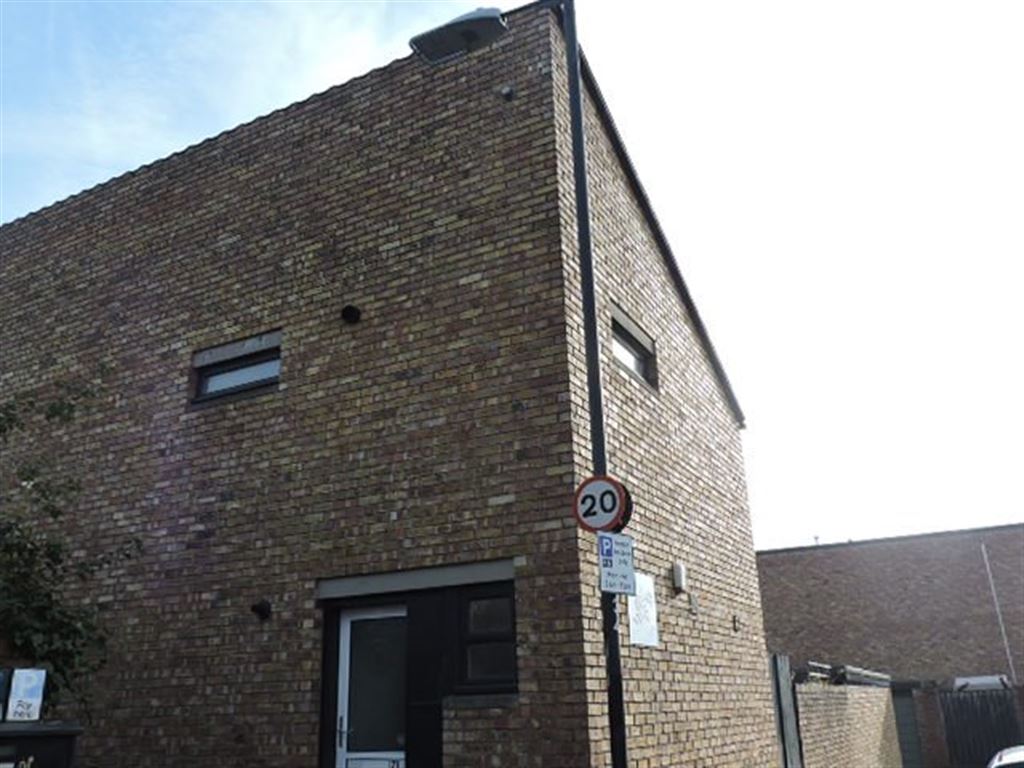 4 bed student house to rent on High Kingsdown, Bristol, BS2 8EP StuRents