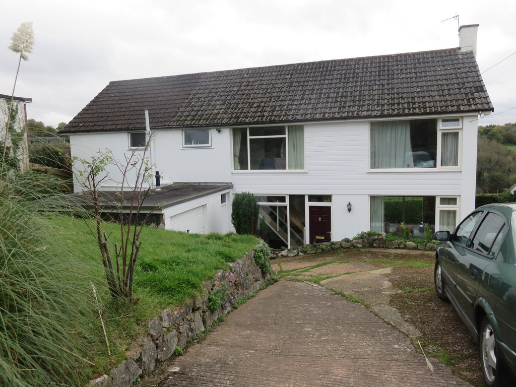 6 bed student house to rent on Argyll Road, Exeter, EX4 4RX StuRents