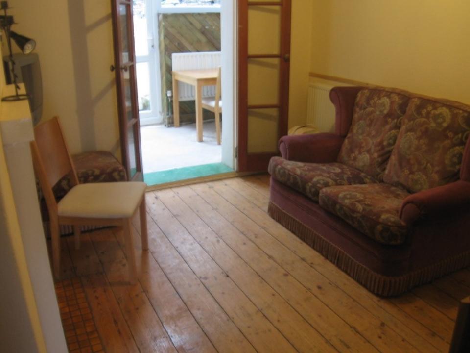 4 bed student house to rent on Taddiford Road, Exeter, EX4 4AY StuRents