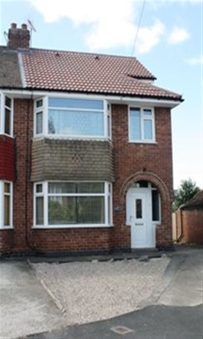 5 bed student house to rent on Burniston Grove, York, YO10 3RP StuRents