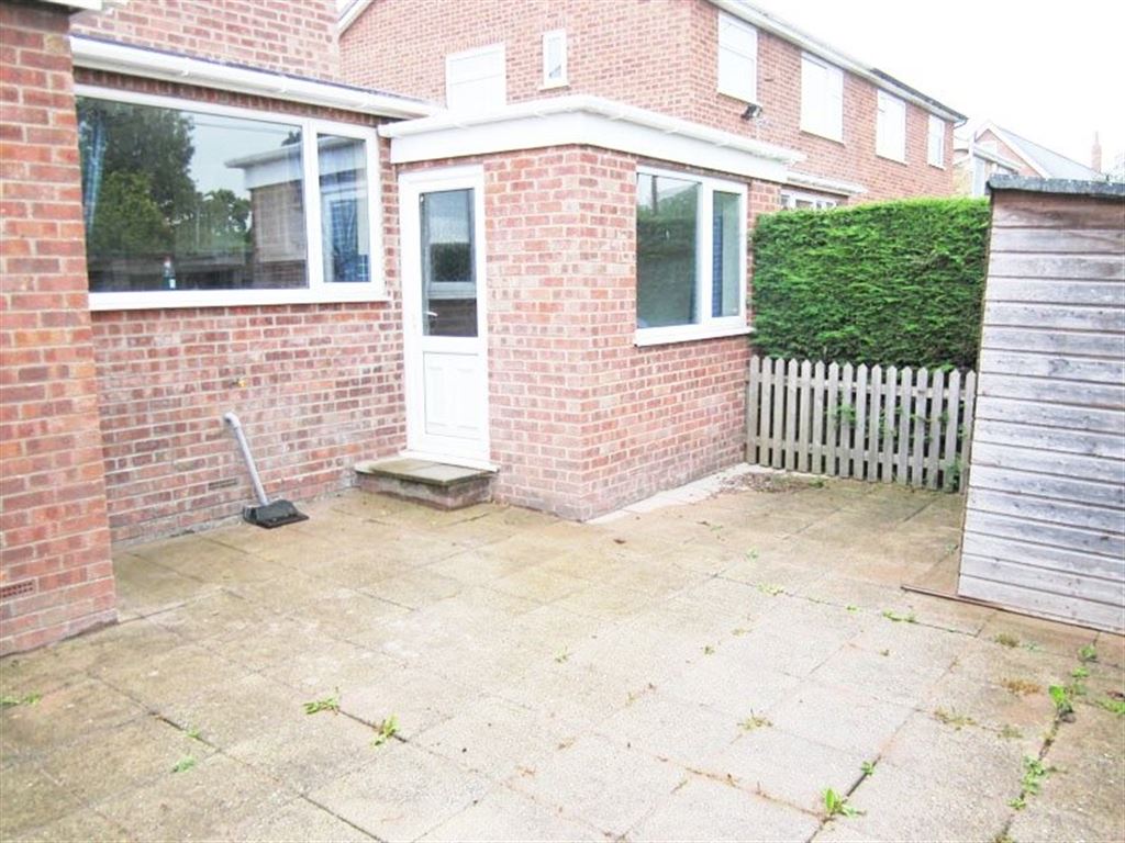 5 bed student house to rent on Kirkdale Road, York, YO10 3NQ StuRents