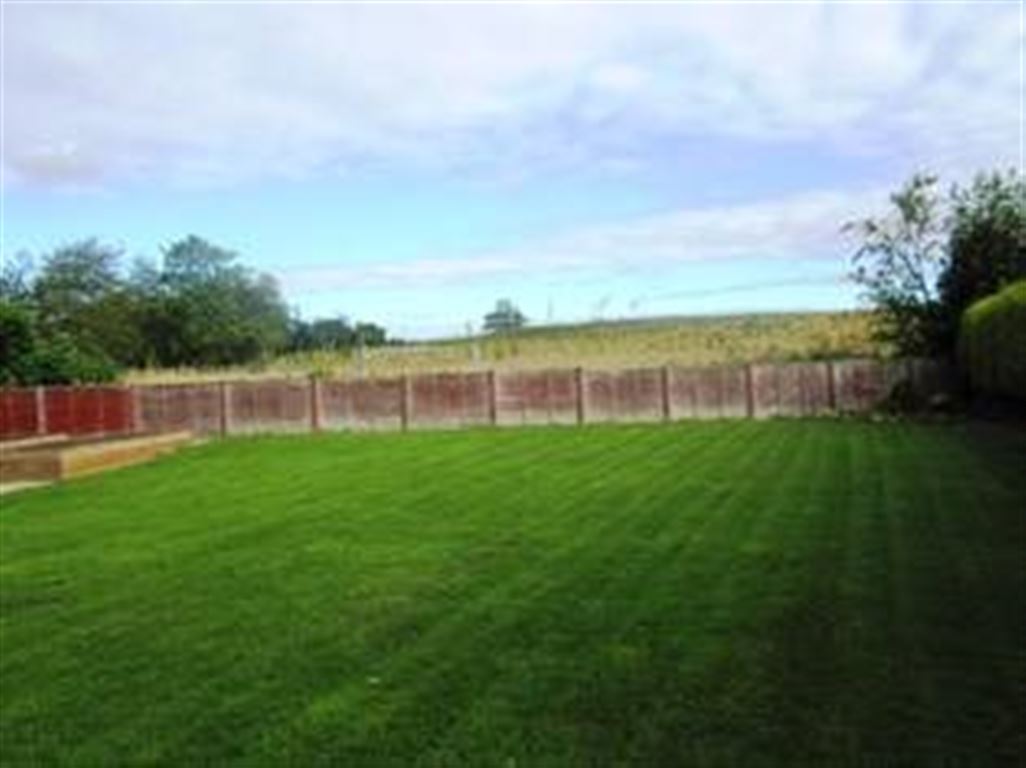 4 bed student house to rent on The Crescent, Heslington, YO10 5EF