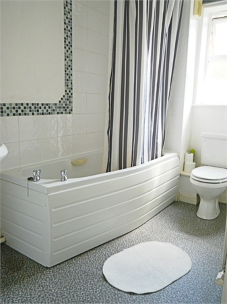 2 bed student house to rent on Boleyn Court, Nottingham, NG7 4GD StuRents