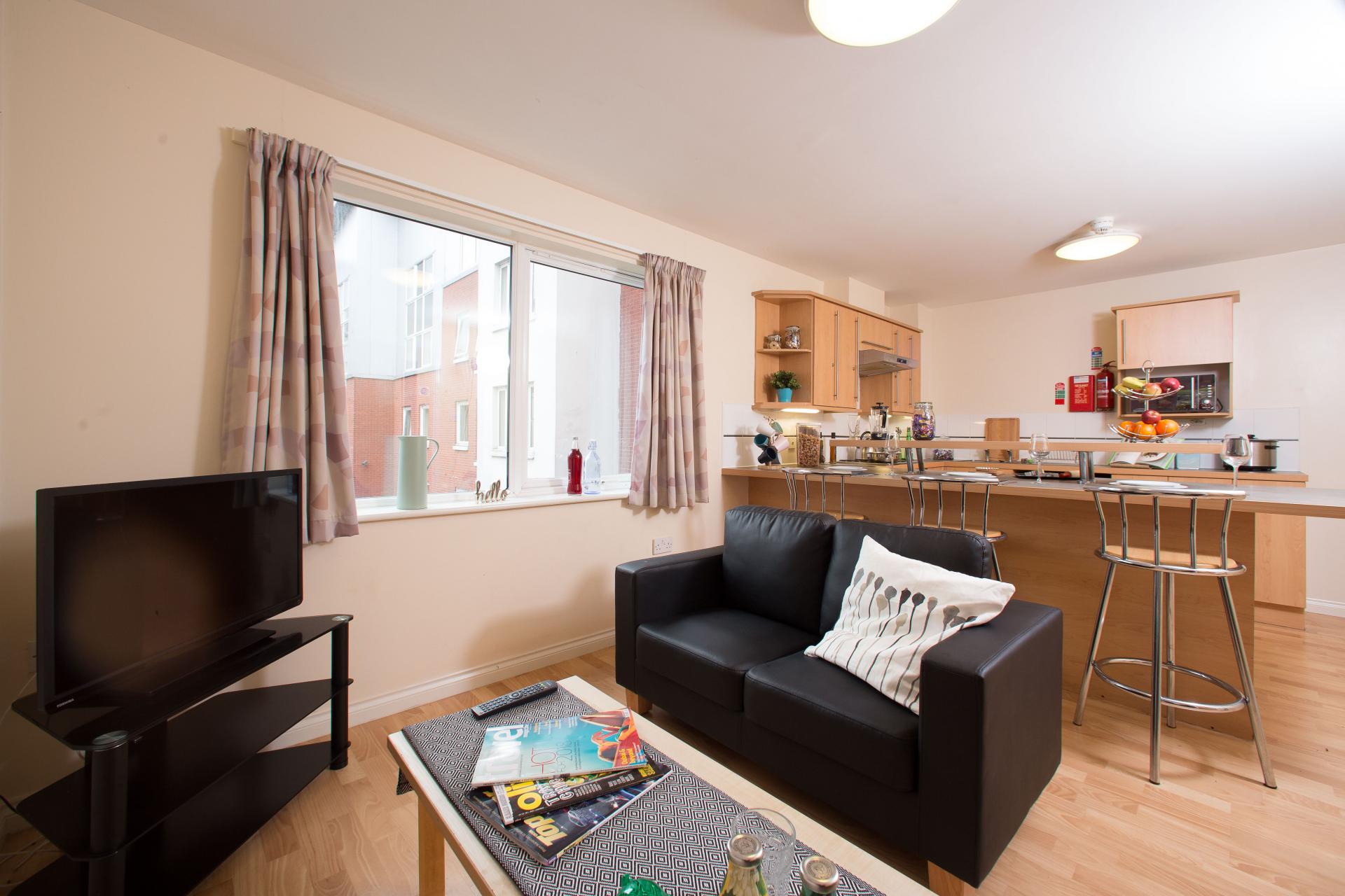 Premium Plus Ensuite student 7 bed flat to rent on Victoria Street