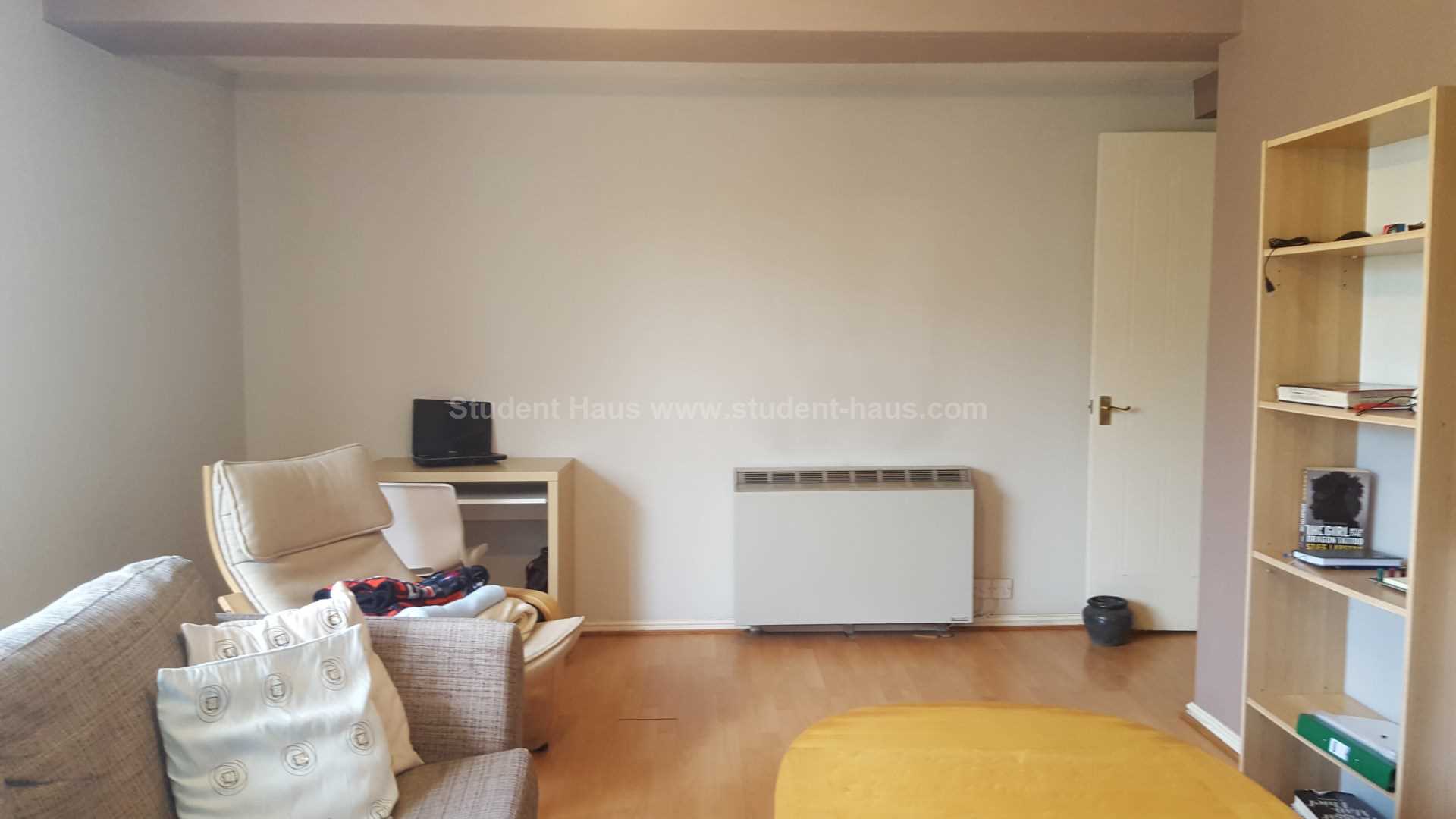 1 bed student house to rent on Kersal Way, Salford, M7 3FT StuRents
