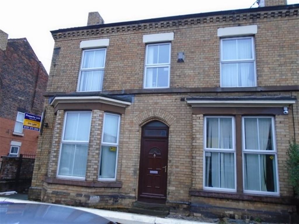 9 bed student house to rent on Hartington Road, Liverpool, L8 0SE