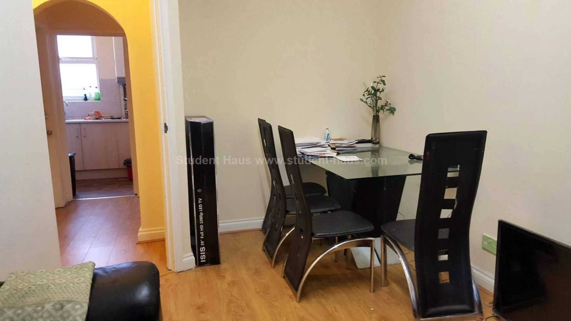 3 bed student house to rent on Lower Broughton Road, Salford, M7 2LH