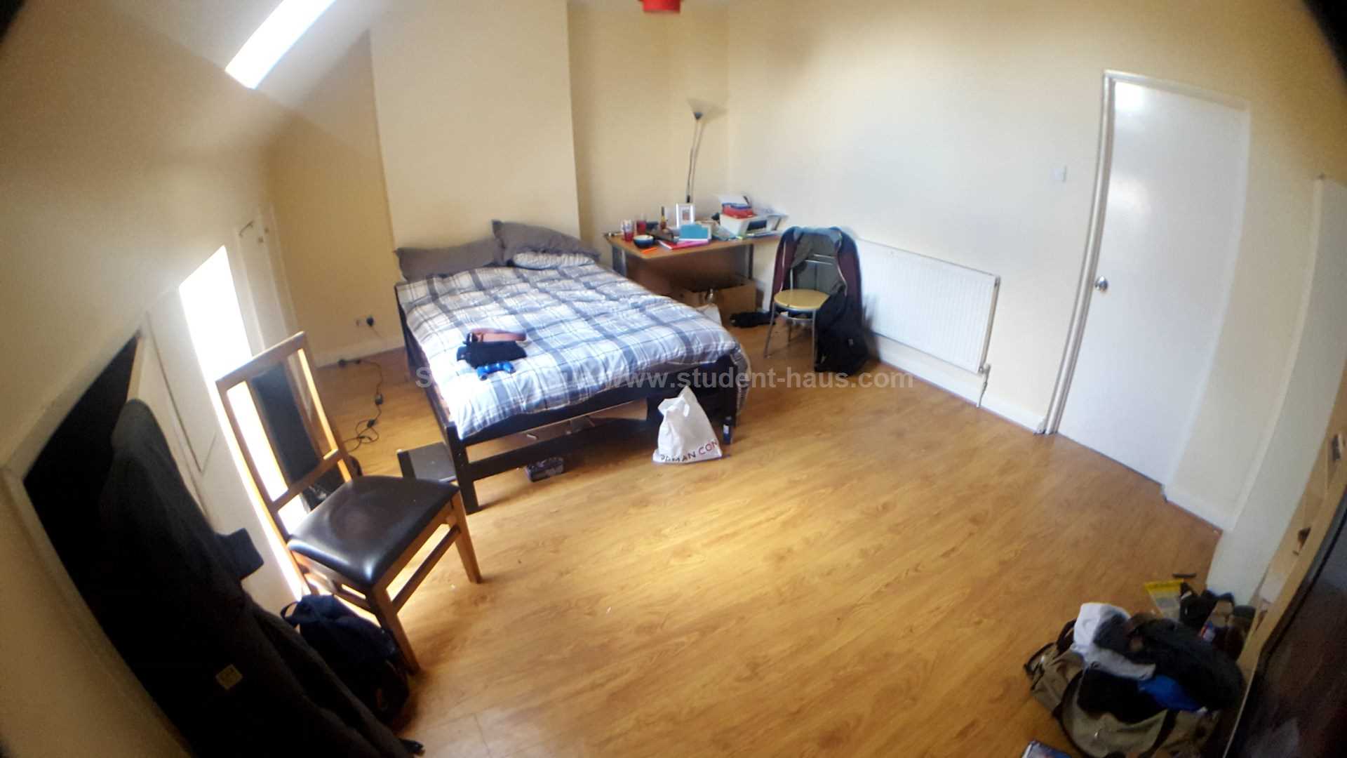 3 bed student house to rent on Lower Broughton Road, Salford, M7 2LH