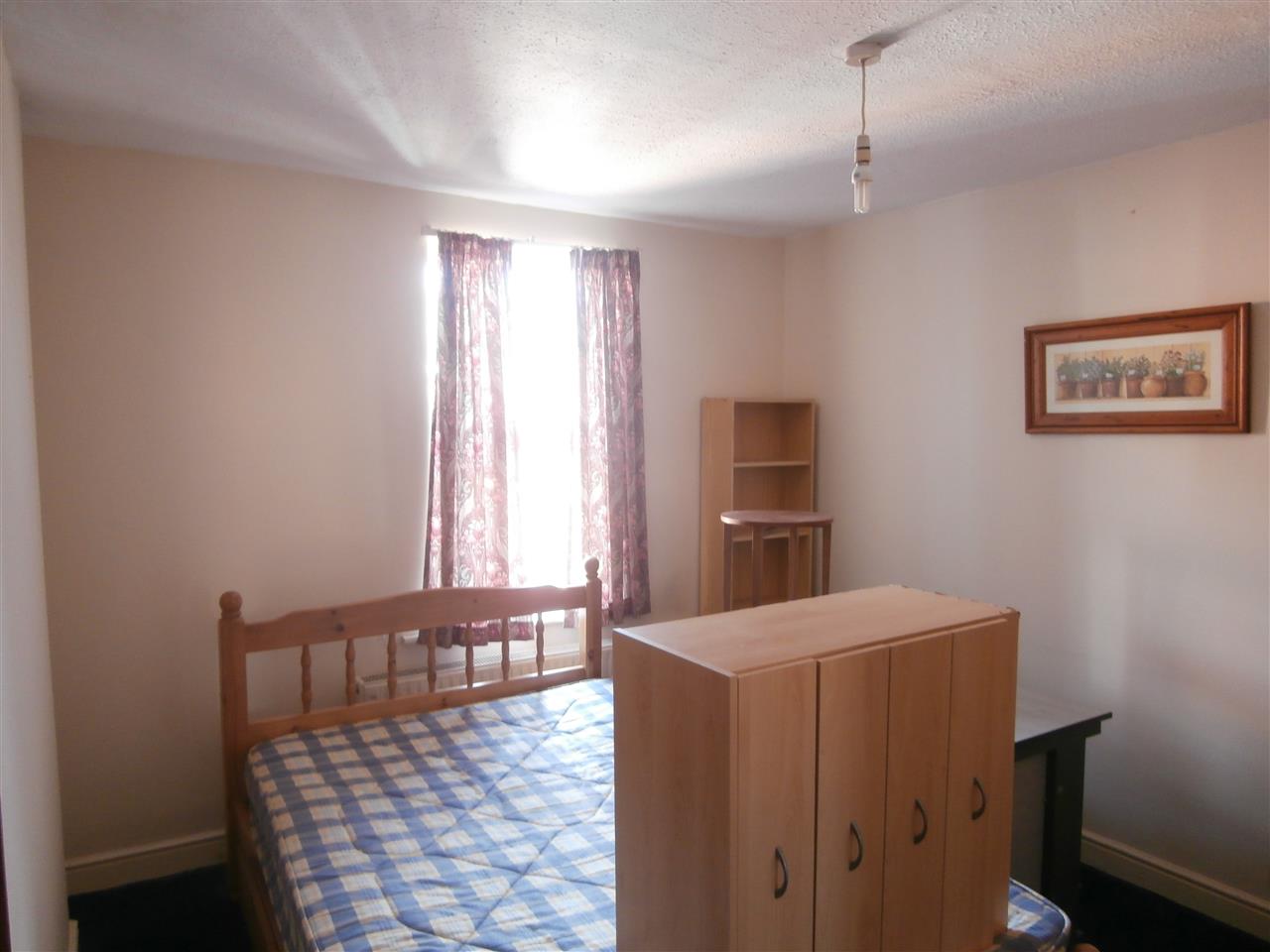 6 bed student house to rent on Lodge Road, Southampton, SO14 6RE StuRents