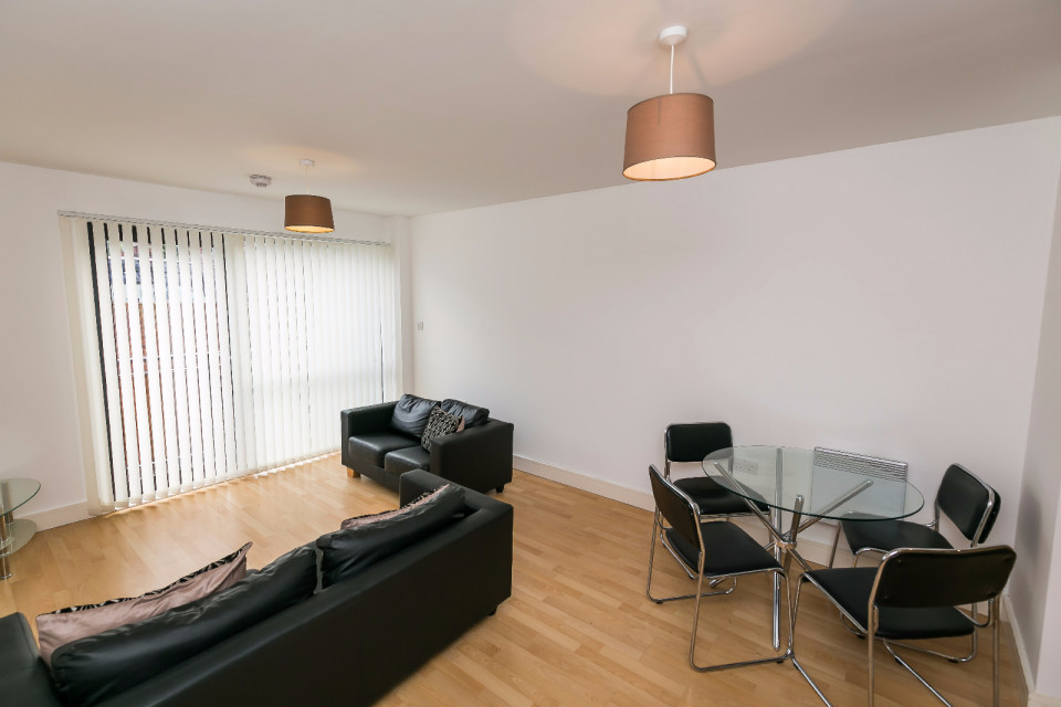 2 bed student house to rent on Sefton Street, Liverpool, L8 6UD StuRents