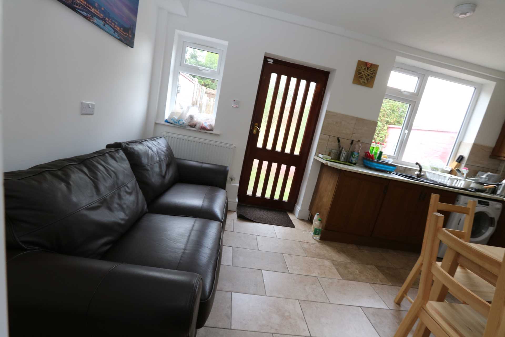 5 bed student house to rent on Walsgrave Road, Coventry, CV2 4BE StuRents