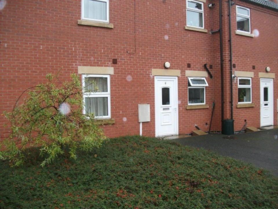 2 bed student house to rent on Carlton Close, Loughborough, LE11 5DY