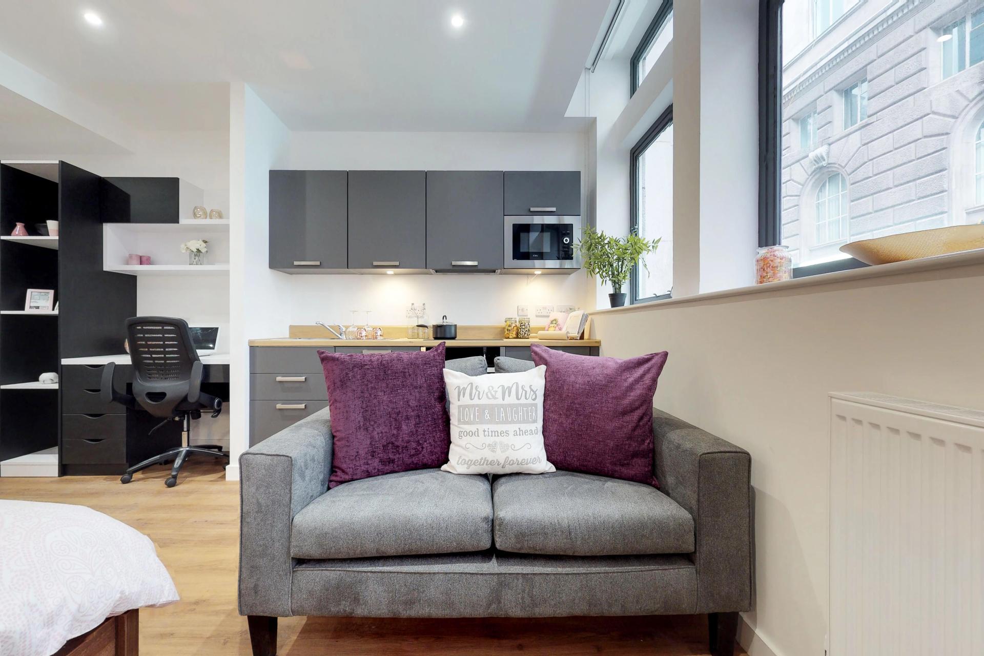 Studio Apartment student flat to rent on Water Street, Liverpool, L2