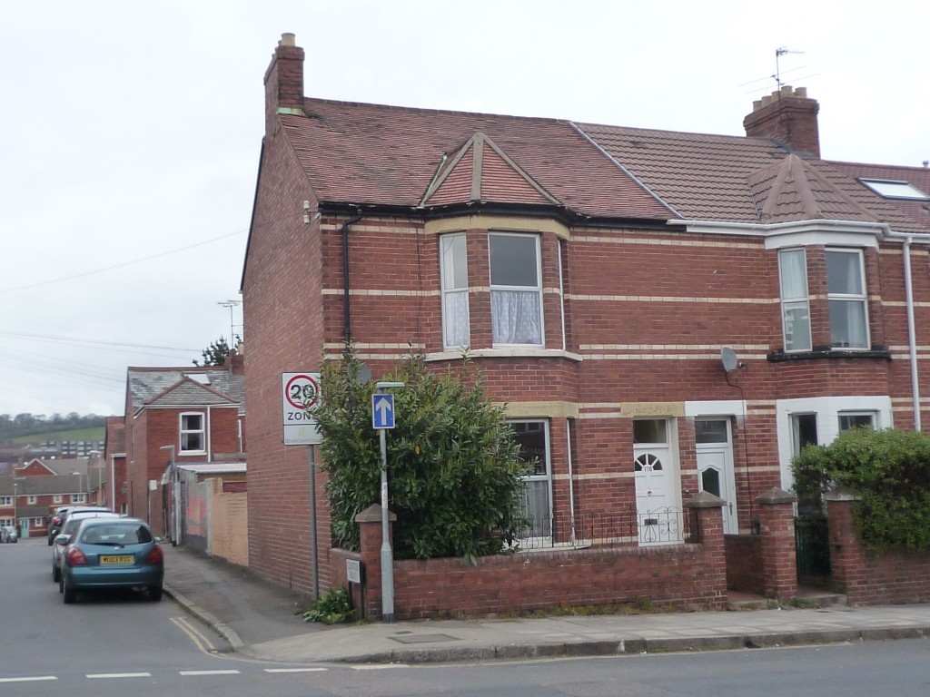 5 bed student house to rent on 176 Pinhoe Road, Exeter, EX4 7HH StuRents