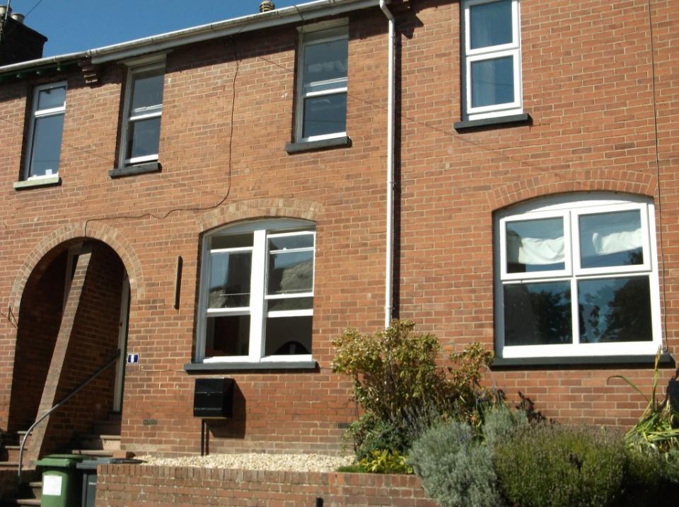 4 bed student house to rent on Taddiford Road, Exeter, EX4 4AY StuRents