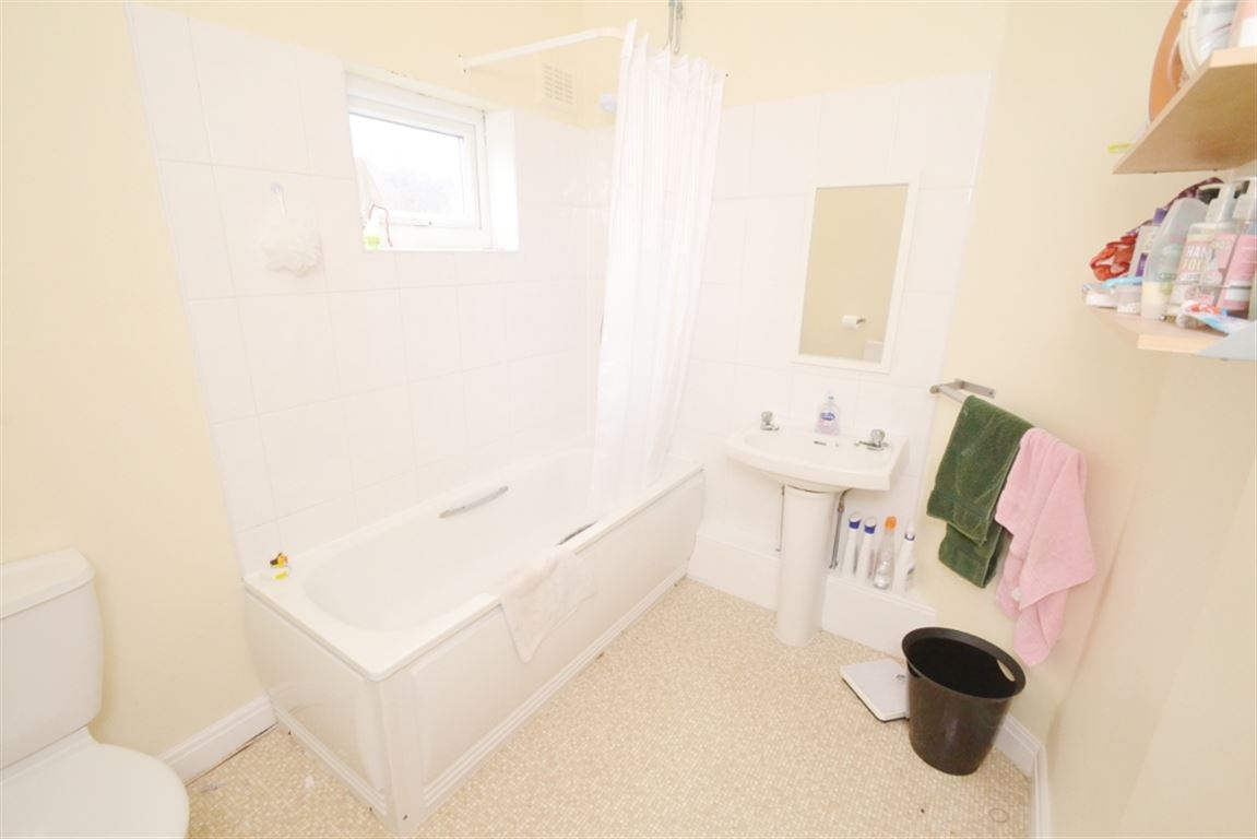 4 bed student house to rent on Redruth Street, Manchester, M14 7PX