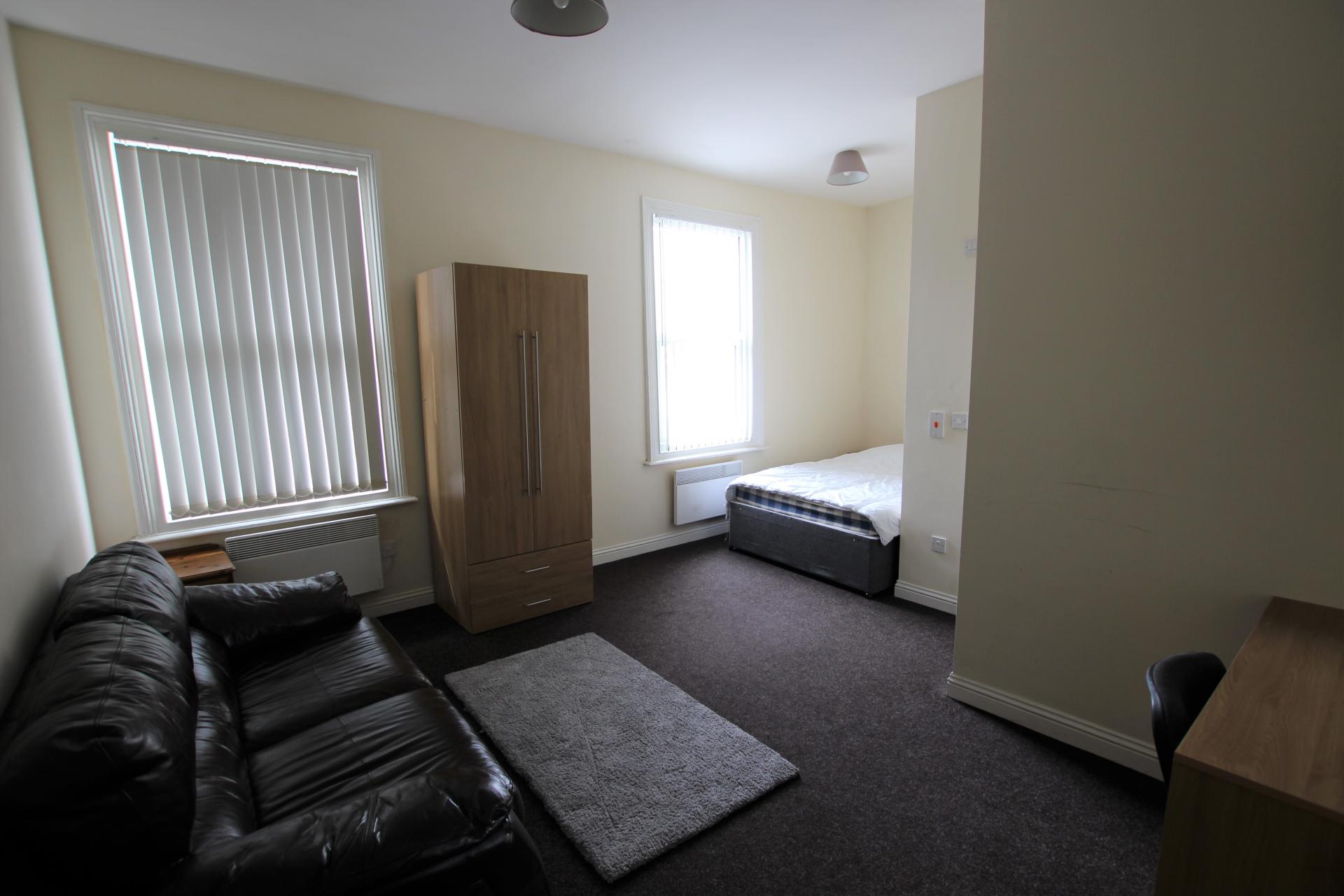 6 bed student house to rent on Outram Street, Stockton, TS18 3EW StuRents