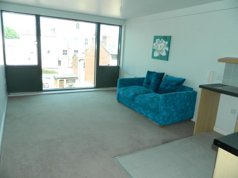 Student studio flat to rent on Worthington Street, Hindley, WN2 3AN
