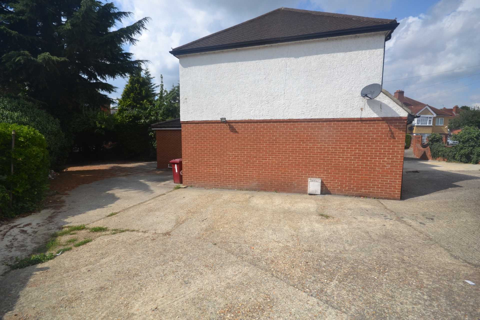 6 bed student house to rent on Clent Road, Reading, RG2 0ES StuRents